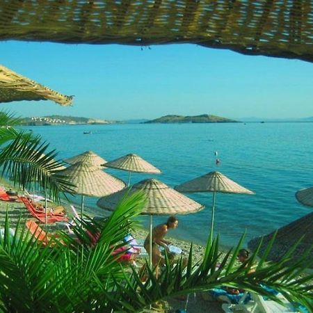 Teras Motel Foça Esterno foto