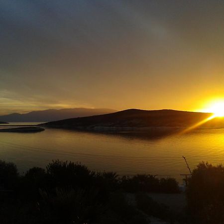 Teras Motel Foça Esterno foto