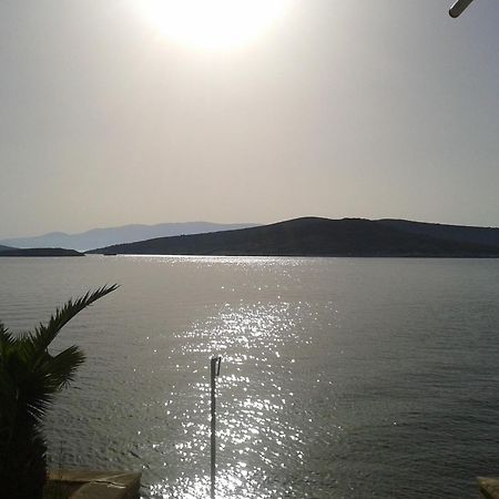 Teras Motel Foça Esterno foto