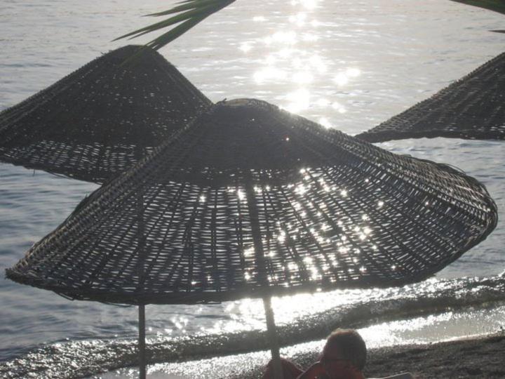 Teras Motel Foça Esterno foto