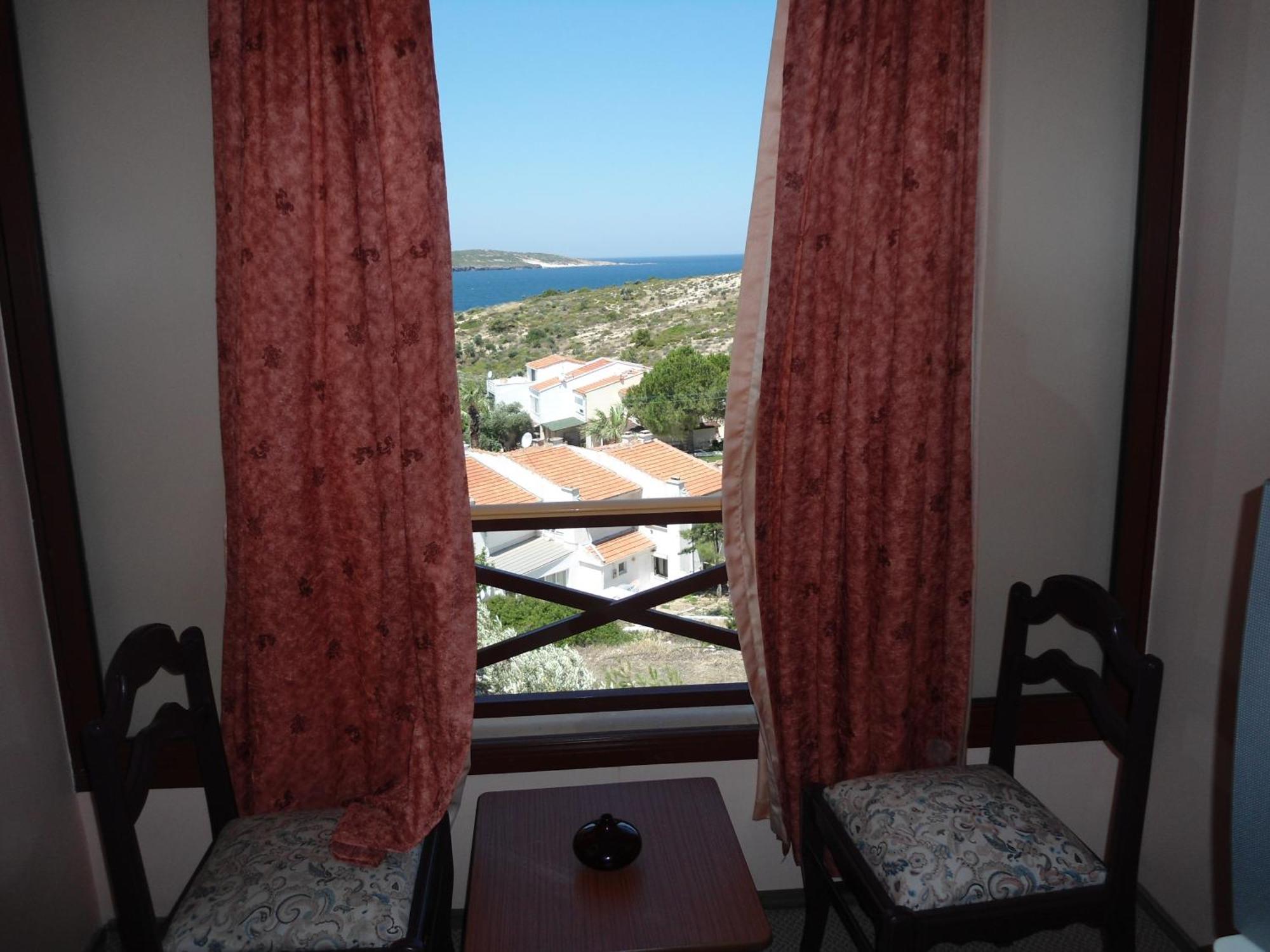 Teras Motel Foça Esterno foto