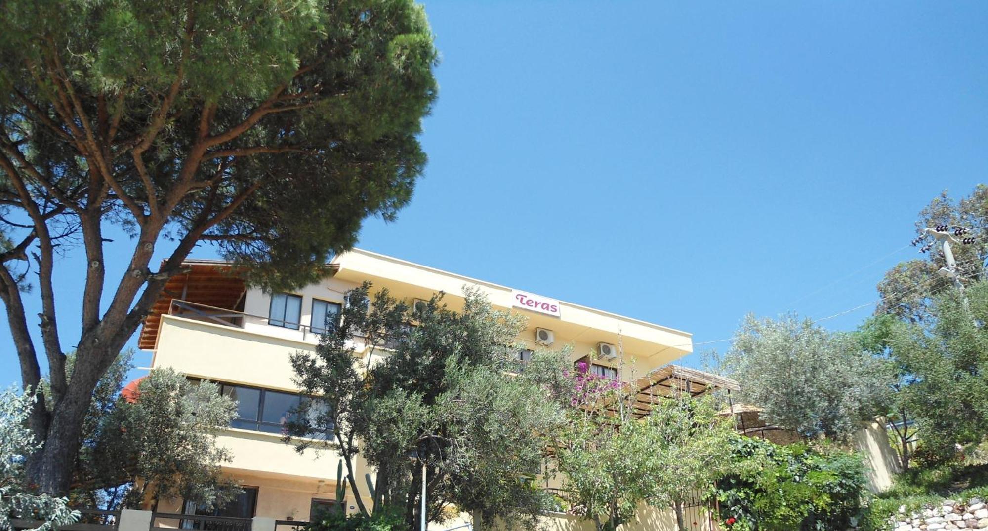 Teras Motel Foça Esterno foto