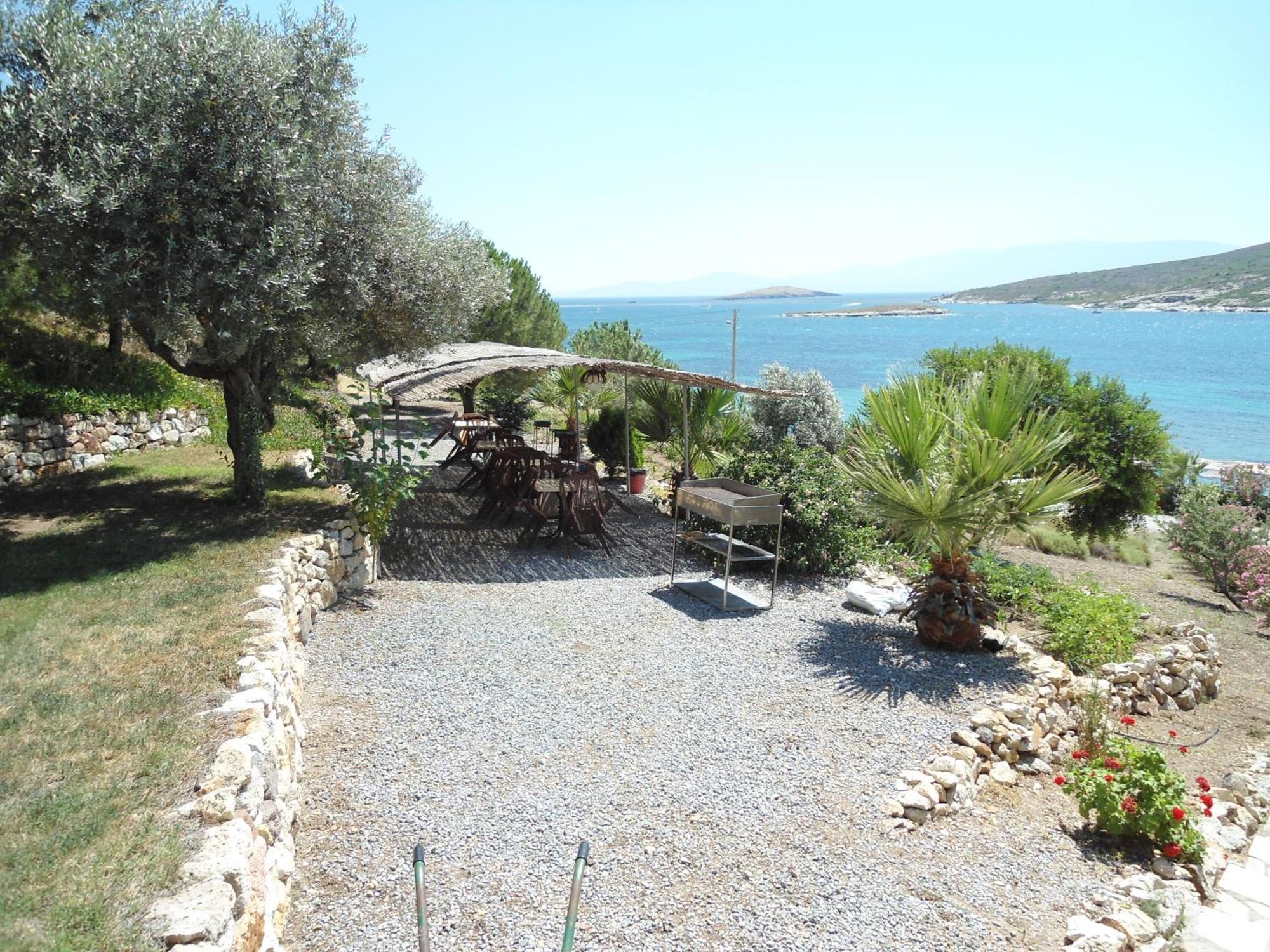 Teras Motel Foça Esterno foto