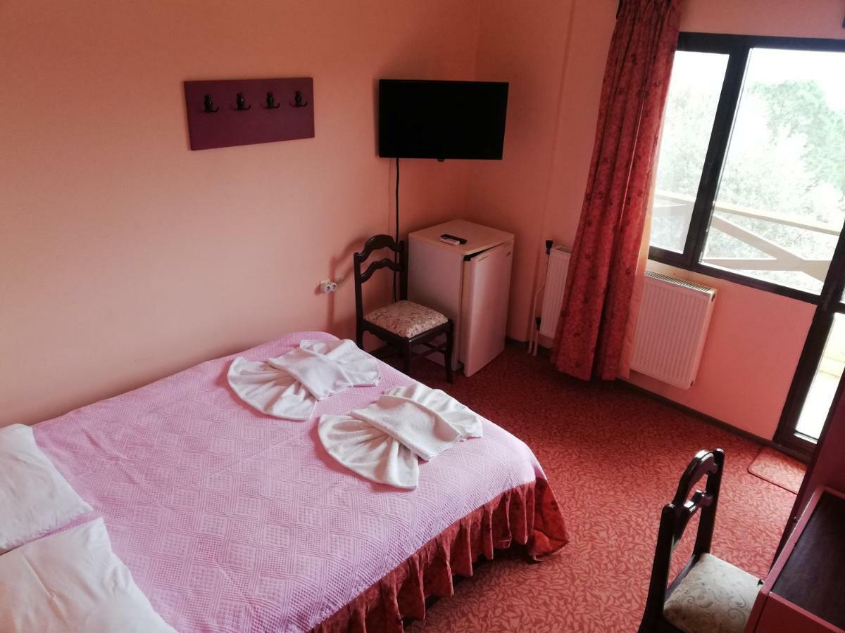 Teras Motel Foça Esterno foto